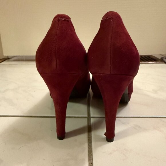 Marc Fisher Burgundy Suede Heels US 6 - Picture 4 of 4